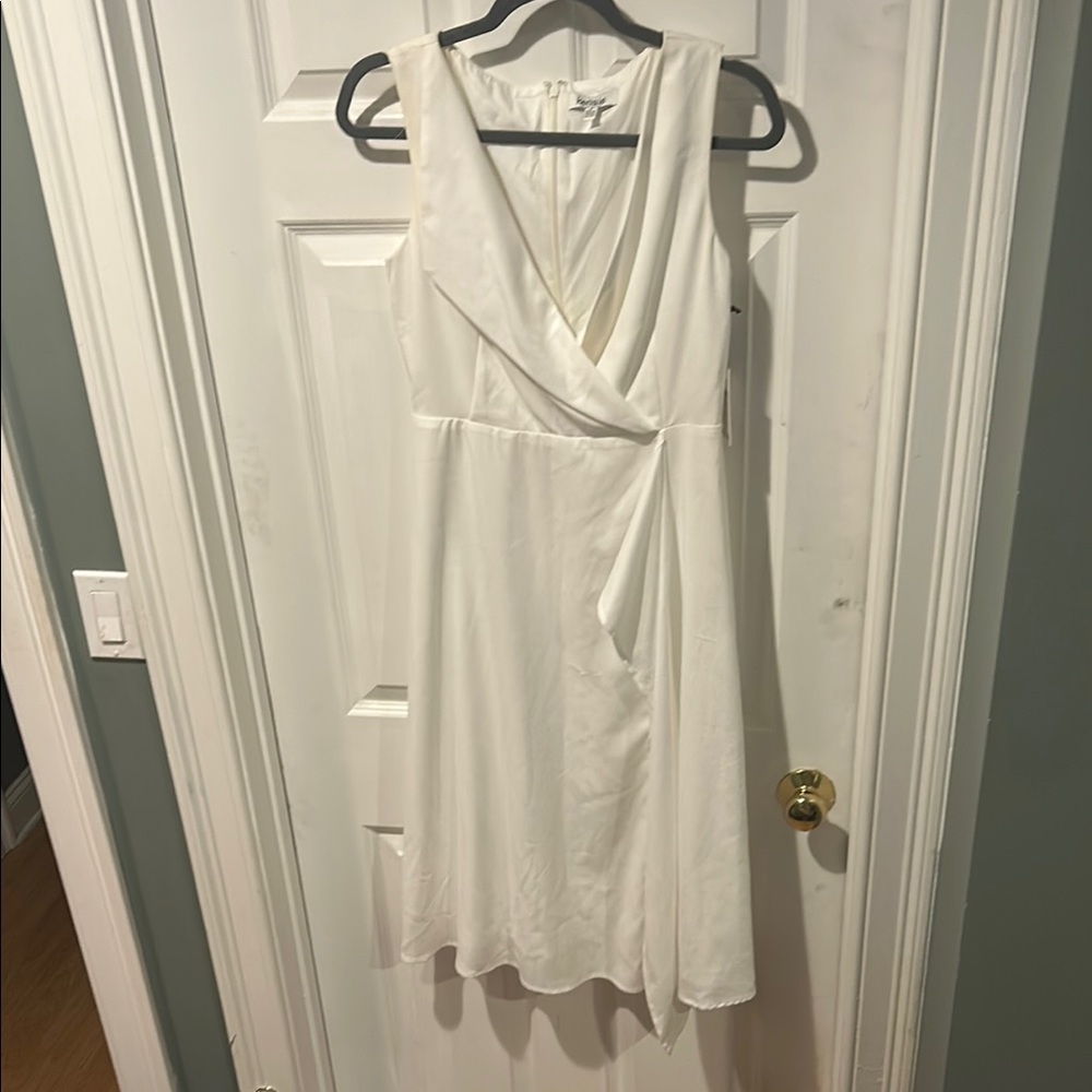 White Sleeveless Dress